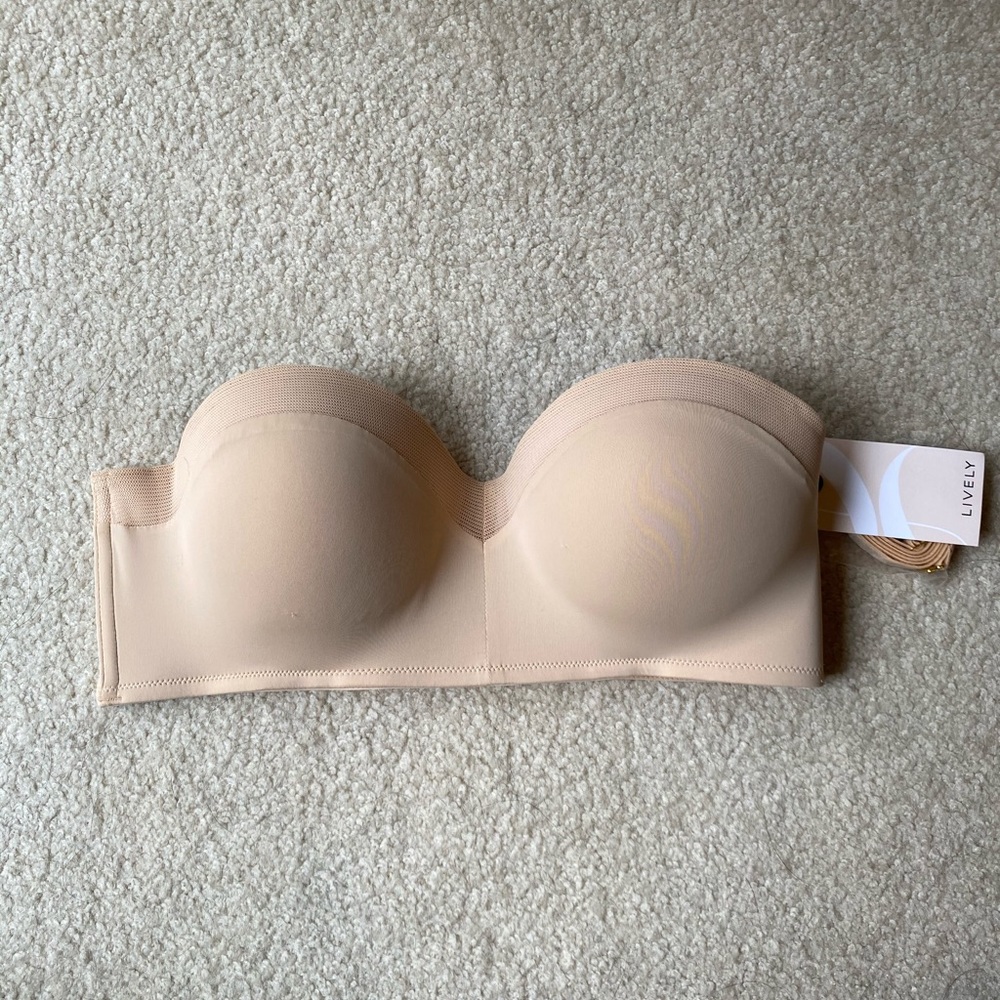 NWT Lively no wire strapless bra